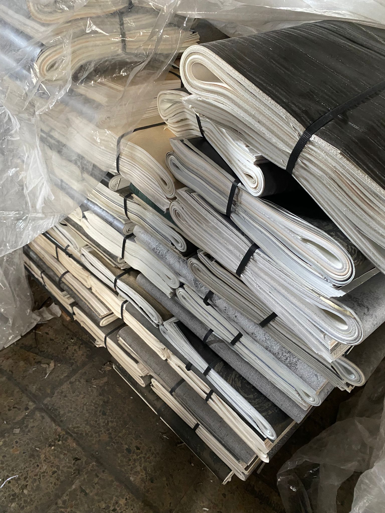 OTO PASPAS 50 * 70 cm ( Duvar Kağıdı )